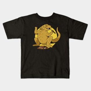 Bearded Dragon Eating Sushi Kids T-Shirt